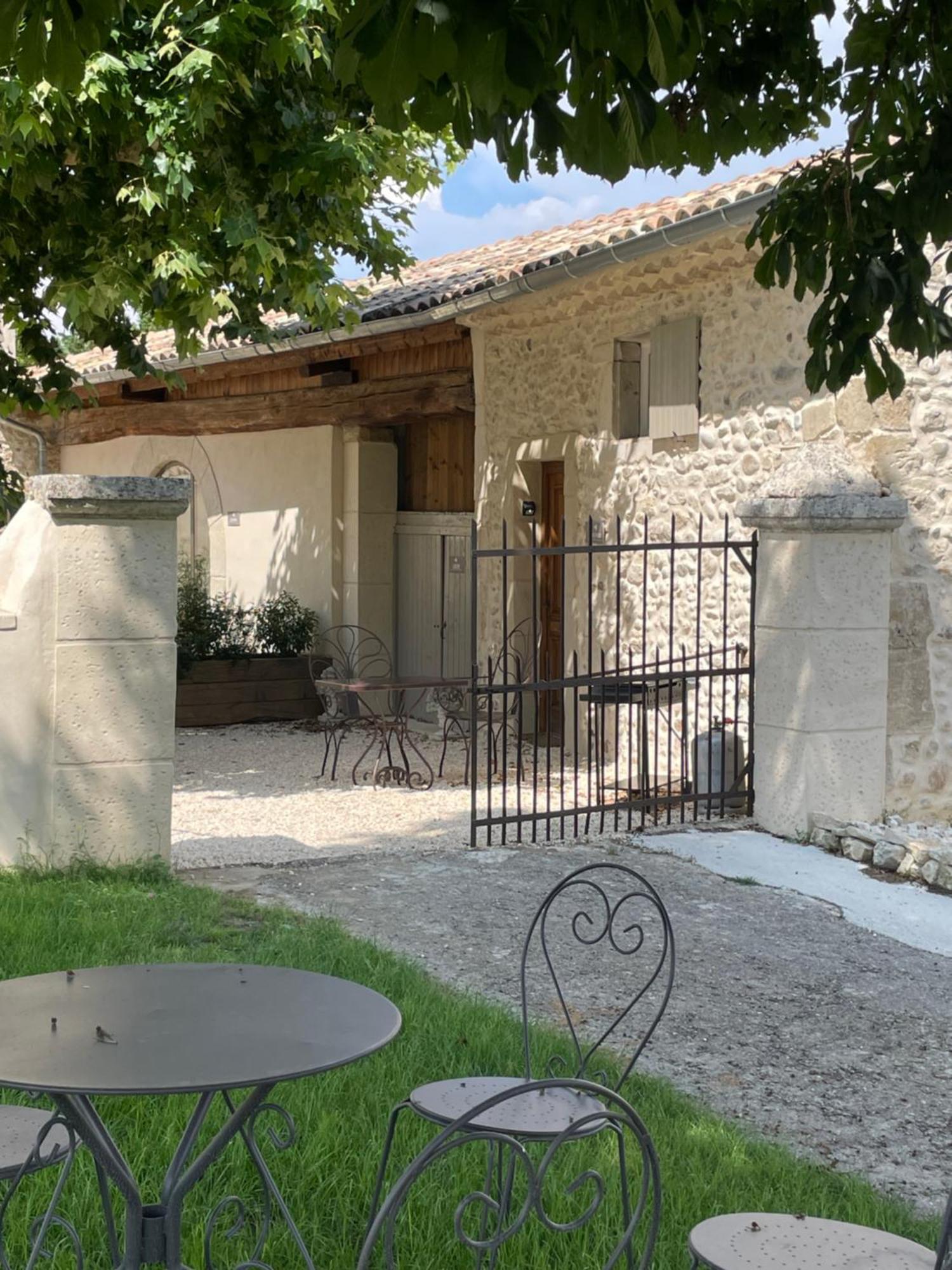Domaine Chamarel Saint-Paulet-de-Caisson Exterior foto