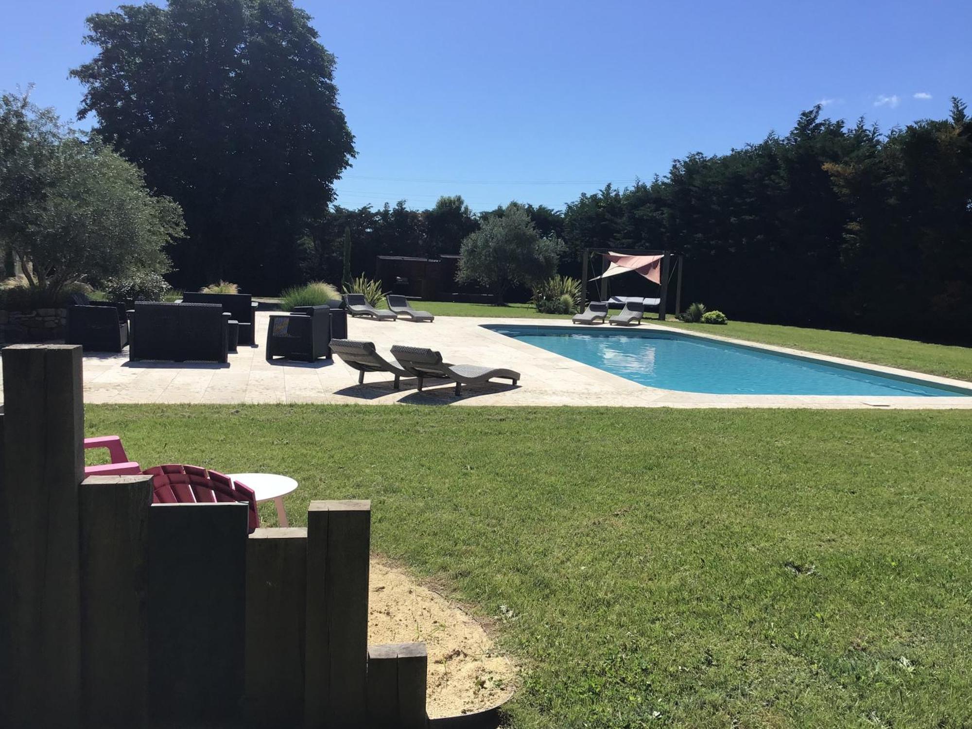 Domaine Chamarel Saint-Paulet-de-Caisson Exterior foto